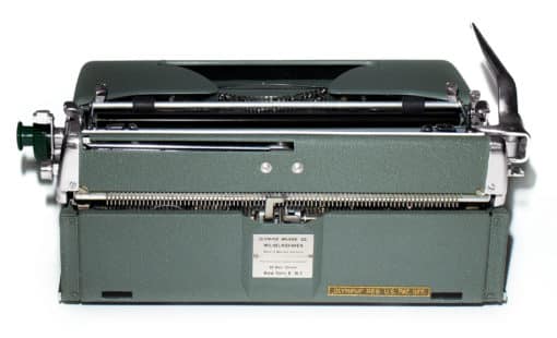 Olympia SM4 Manual Typewriter Green 1960 Vintage #1442 Professionally Restored (Refurbished) - Image 7