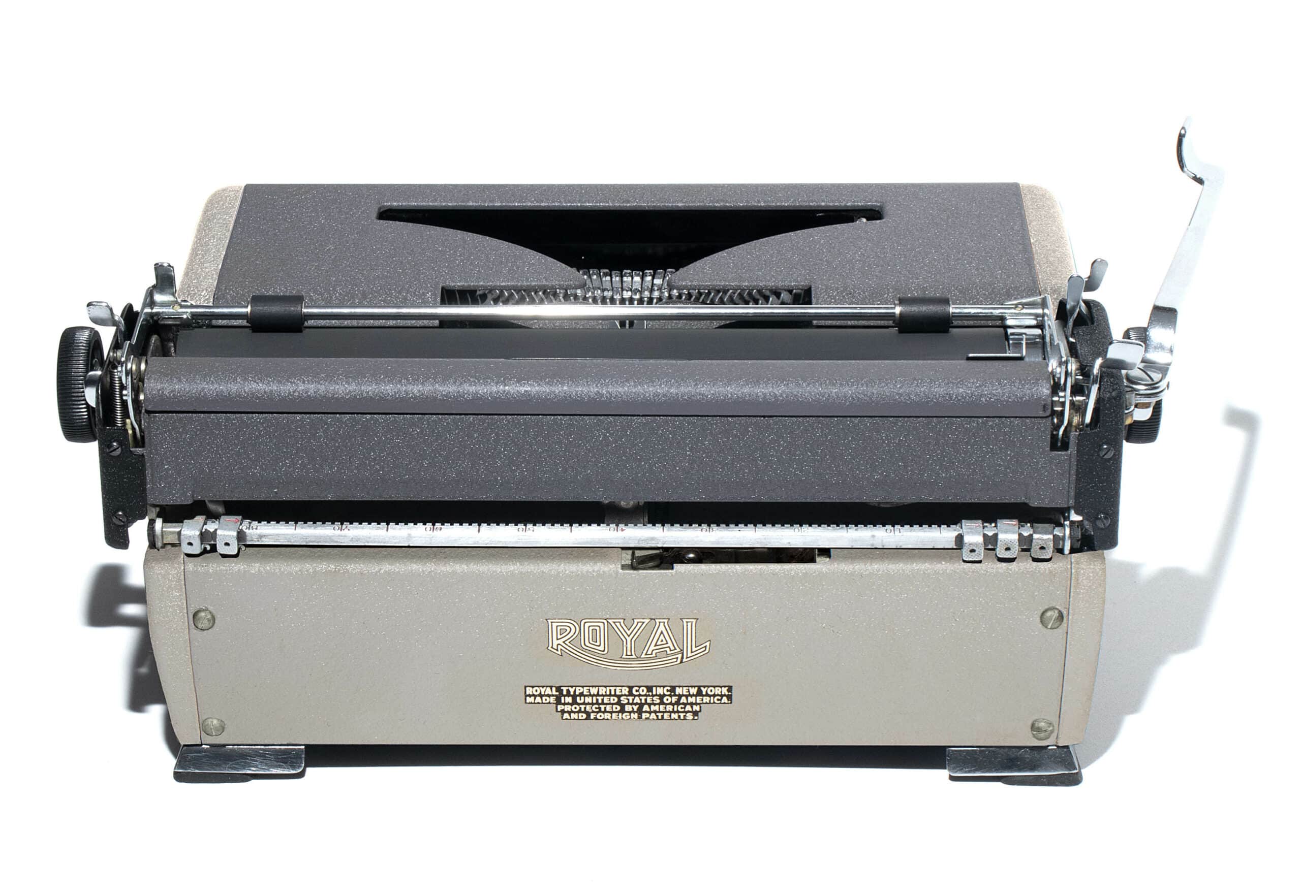 Royal Quiet De Luxe Manual Typewriter Gray 1948 Vintage #1452 Professionally Restored (Refurbished) - Image 4