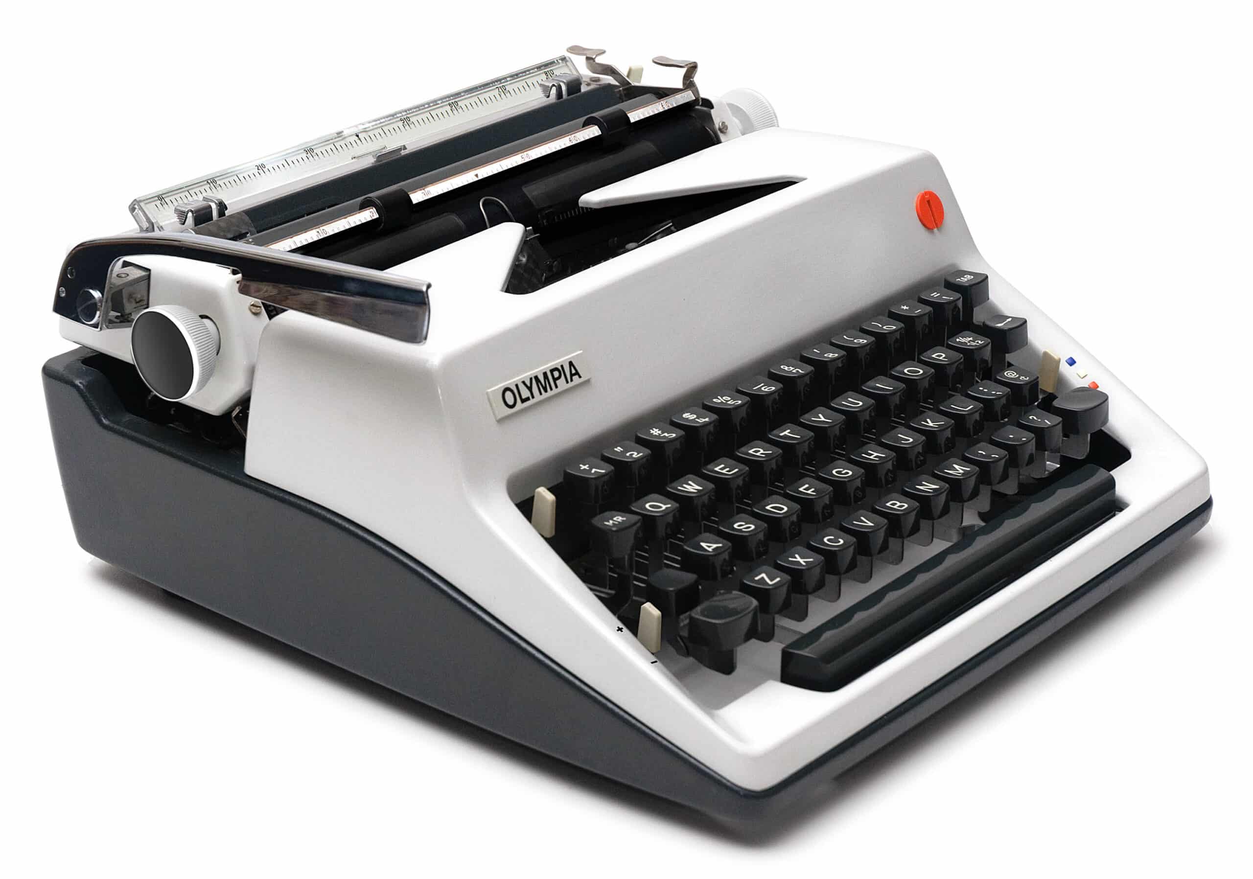 Olympia SM9 De Luxe Manual Typewriter White 1972 #1482 Vintage Professionally Restored (Refurbished) - Image 2