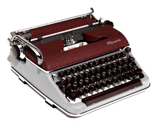Olympia SM3 De Luxe Manual Typewriter for Sale Burgundy/Gray 1959 Vintage Professionally Restored (Refurbished) - Image 2
