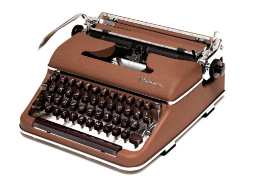 Olympia SM3 De Luxe Manual Typewriter for Sale Brown 1956 Vintage Professionally Restored (Refurbished) - Image 3