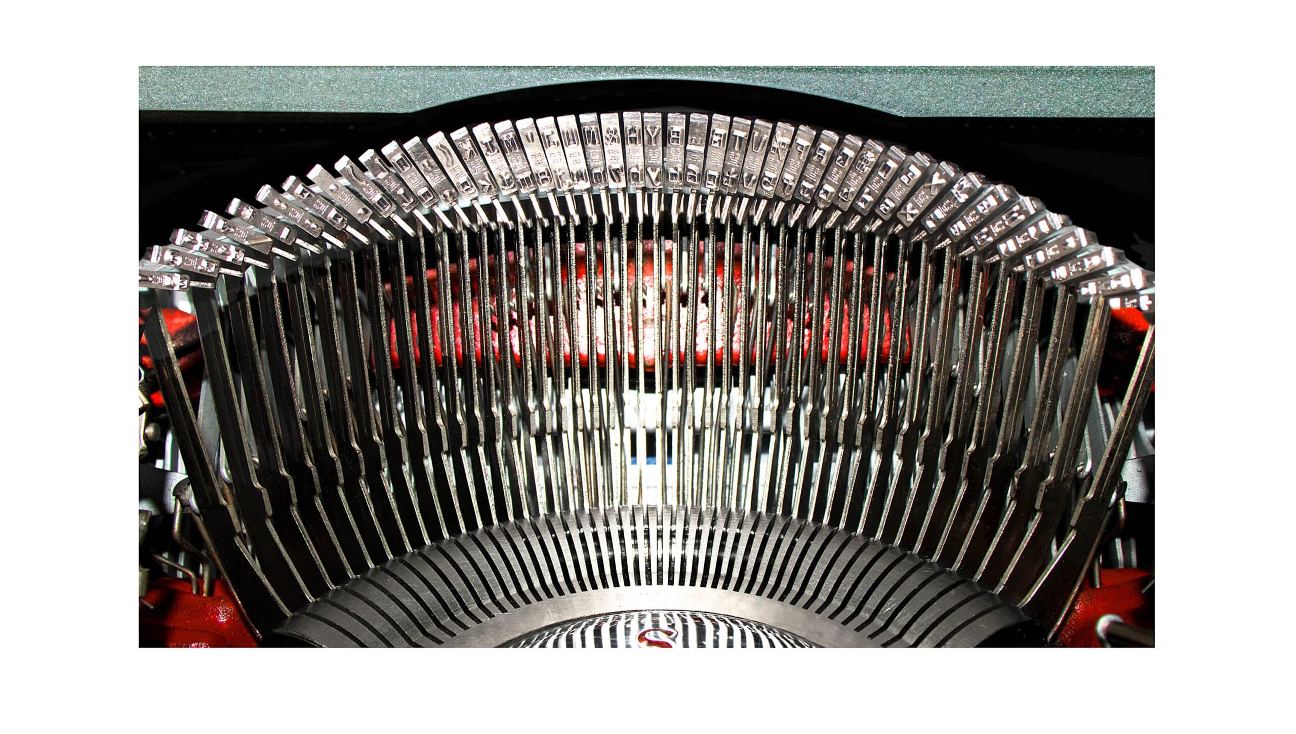 Green 1961 Olympia SM4 Manual Typewriter Vintage #1508 Professionally Restored (Refurbished) - Image 5