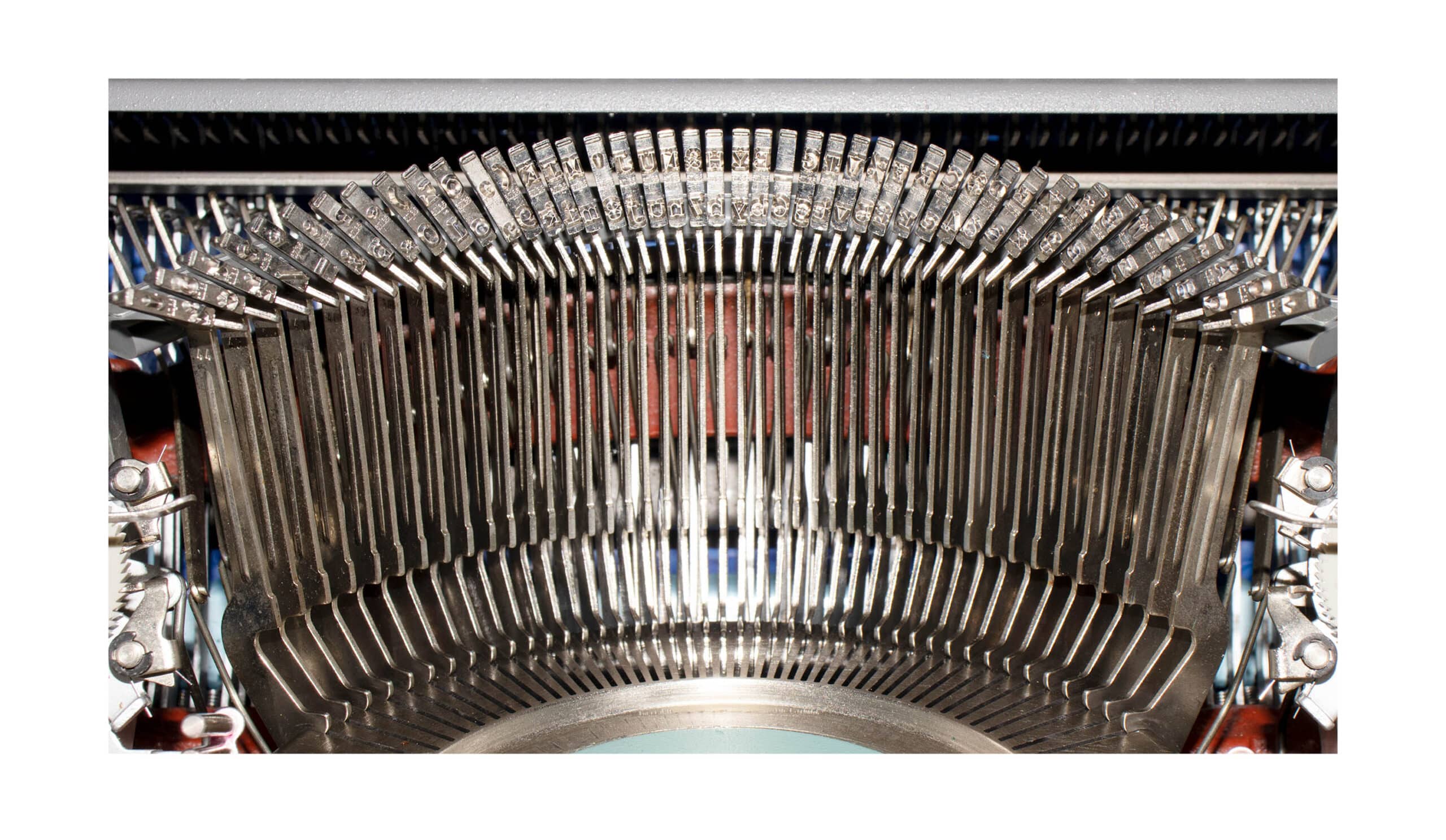 White 1965 Olympia SM9 De Luxe Typewriter for Sale, New Platen, Vintage SM-9 (Professionally Restored / Refurbished) - Image 5